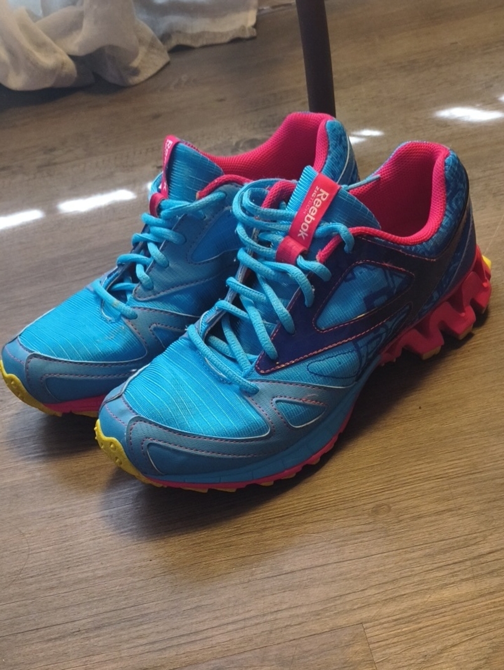 Reebok Zigtech Women’s 9
